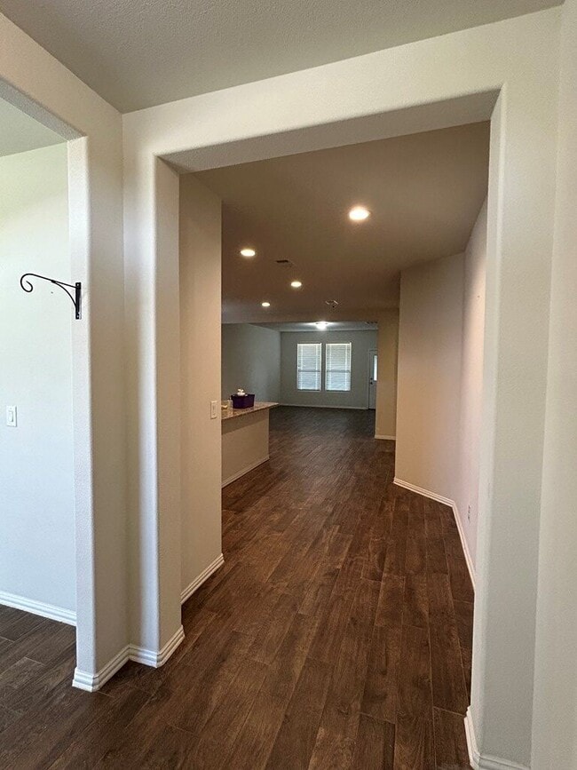 1713 Twin Falls Dr