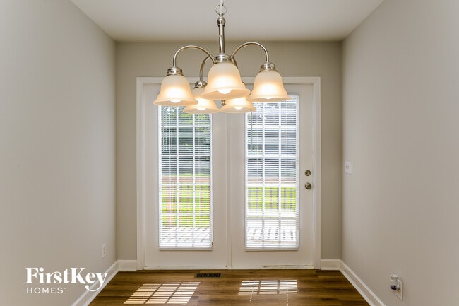 Photo - 1259 Vincent Dr