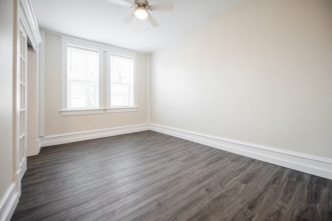2BDR - Living Room