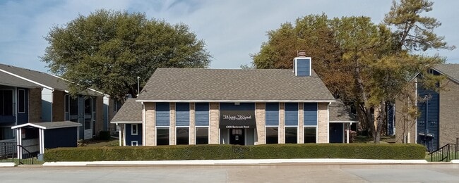 West Wind Apartments