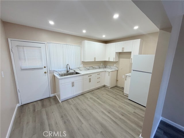 Photo - 936 W Foothill Blvd Unidad 09
