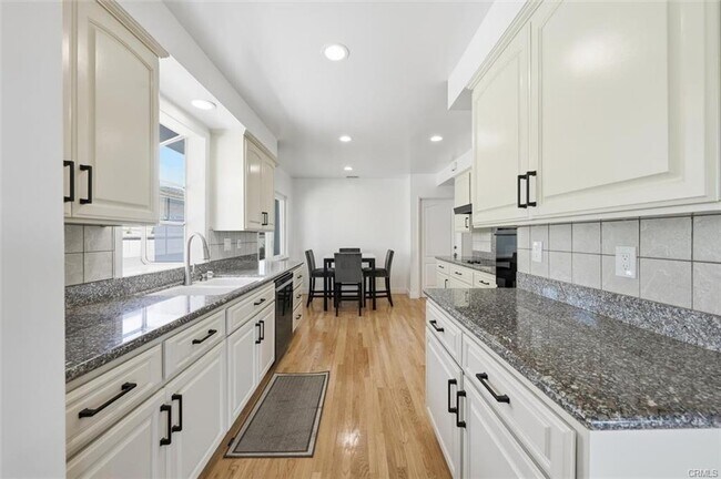 Photo - 5613 Pso De Pablo