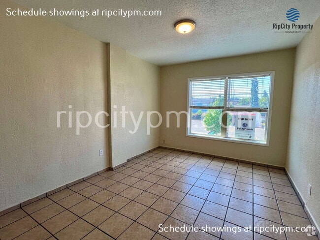 Building Photo - 821 N Lombard St Rental