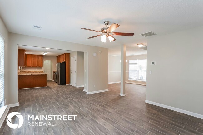 Photo - 100 Augusta Way