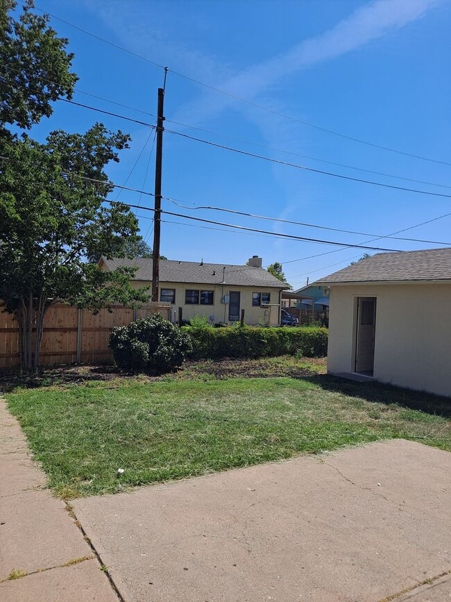 Photo - ALL PROSPECTIVE TENANTS MUST SUBMIT A $58 ...
