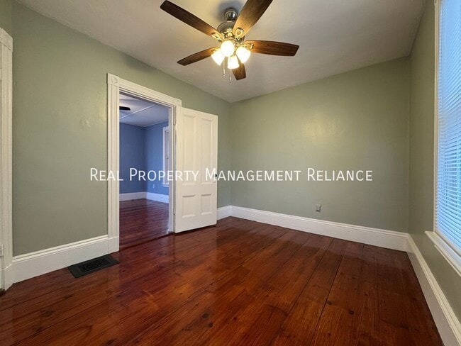 Photo - 98 Eustis St Unit 1