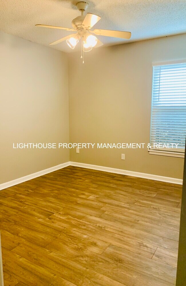 Photo - 2 Bed/2 Bath Single Story Townhome with At...