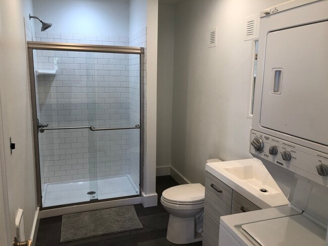 Photo - 3438 NE 54th Ave Unit NE 54th B