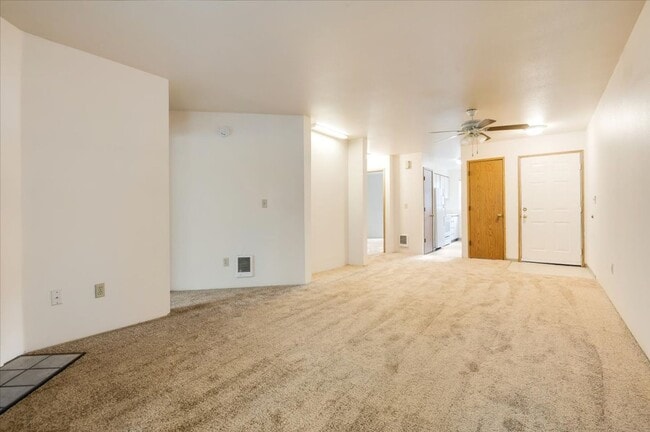 Raleigh Court Apartments
