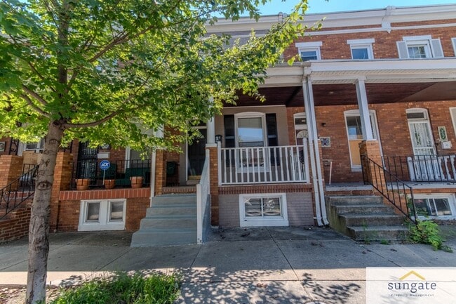 Building Photo - 341 E 27th St Rental