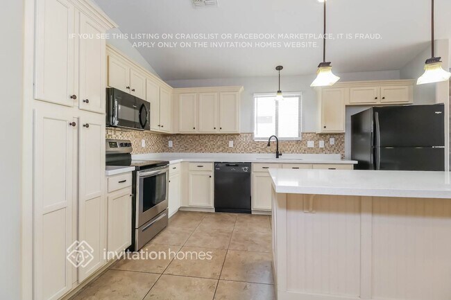 Photo - 10784 W Flanagan St