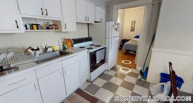 Building Photo - 8 A Forest St Unit 2L Rental