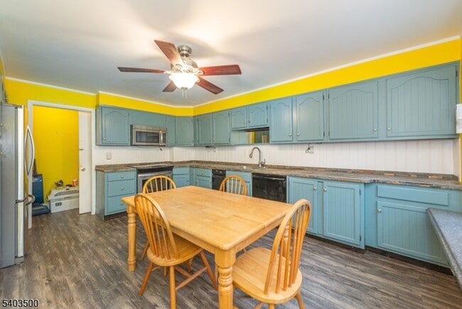 Photo - 382 Howard Blvd