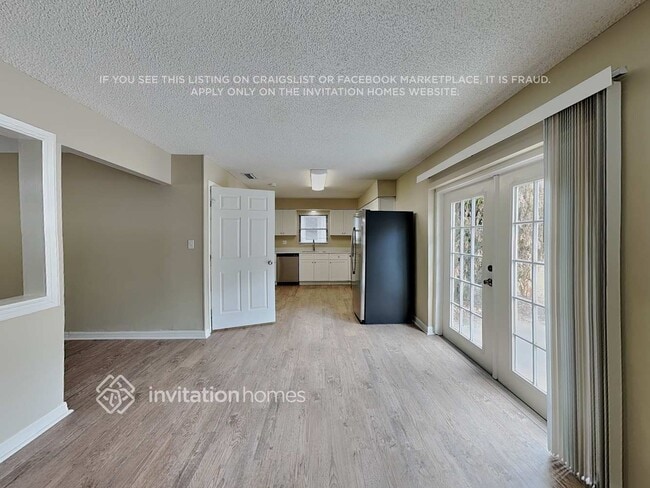 Photo - 838 Field St