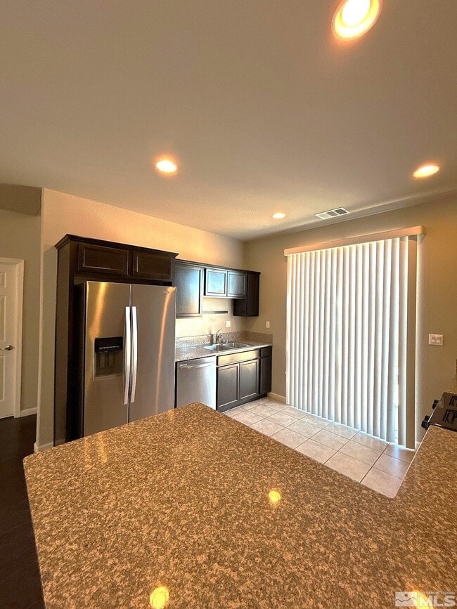 Photo - 3675 Coastal St