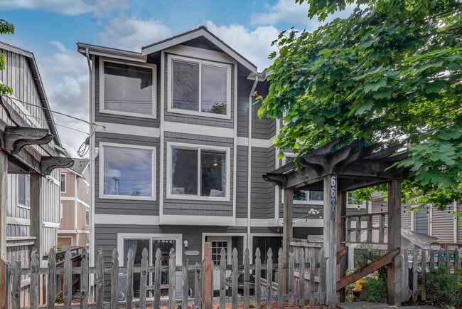 Photo - 6630 Corson Ave S