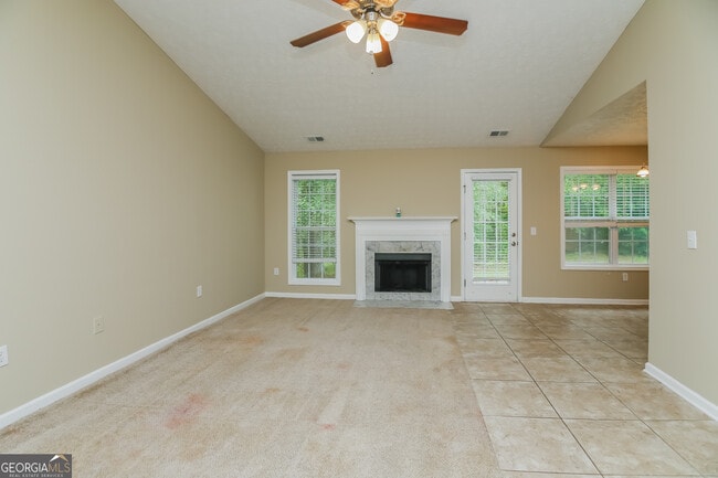 Photo - 207 Johnny Ln