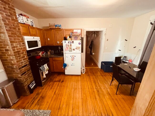 Photo - 42 Delle Ave