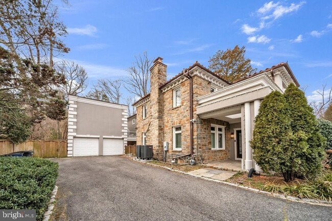 Photo - 5306 Bradley Blvd