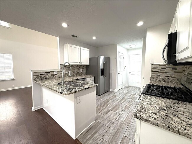 Photo - 2150 Lexington Ln