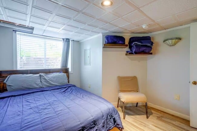 17 Centerville Dr
