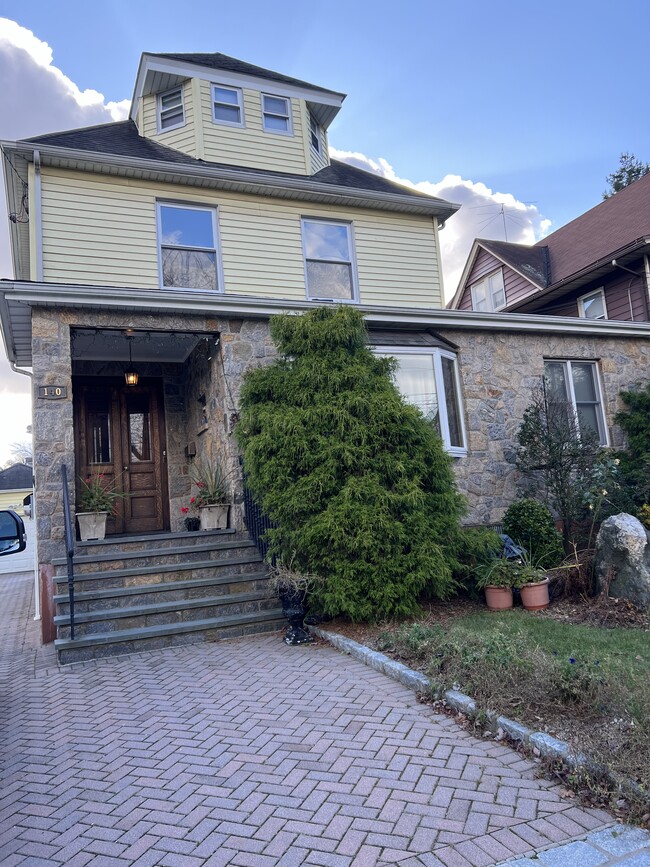 Photo - 152 Urban St Unit 2