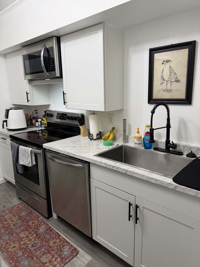 Condo - furnished private bedroom with private bathroom - Condo - furnished private bedroom with private bathroom Unit #1