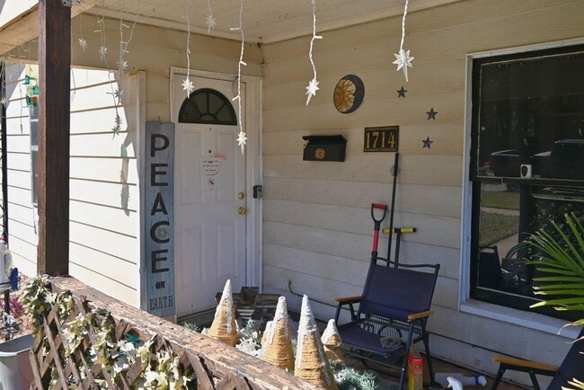 Photo - Charming 3 Bed 1 Bath in Hospital District