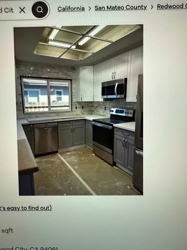 Photo - 265 Roble Ave