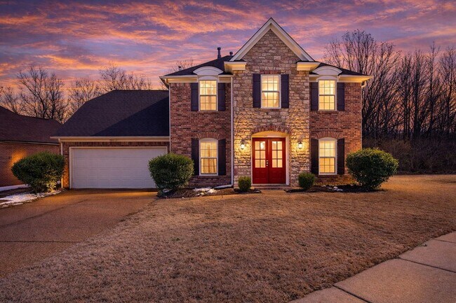 Photo - 7911 Pinefrost Ln