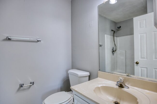 Photo - 5540 Finespun Last