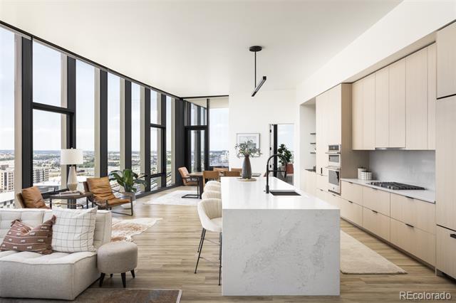 Photo - 3930 Blake St Apartamento Unidad 1604