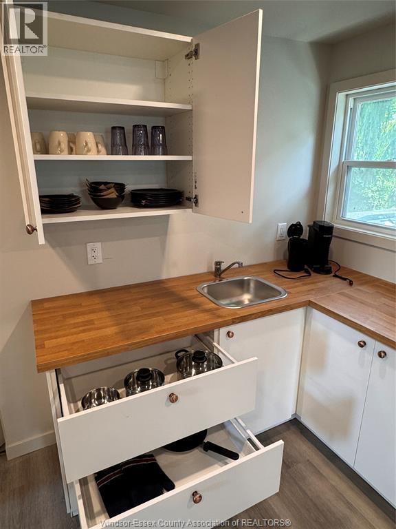 Photo - 1654 Martindale St