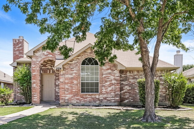 Building Photo - 2124 Creek Royal Dr