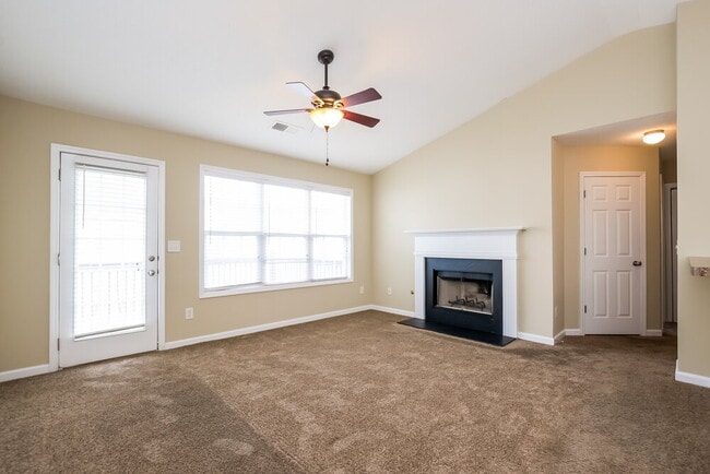 Photo - 200 Greystone Cir