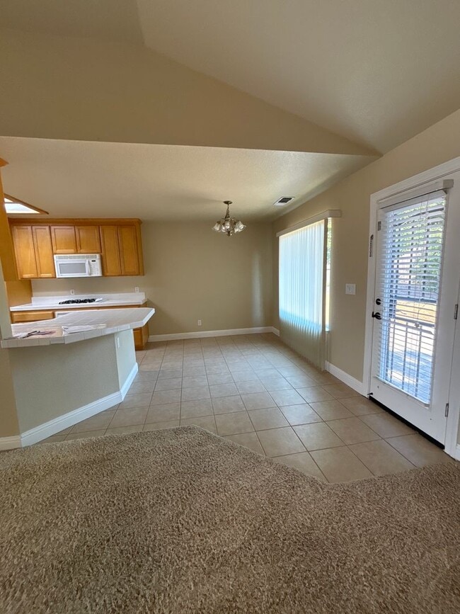 Photo - Central Roseville Single Story, 3 Bedroom, 2 Bath, 2 Car Garage Close to schools & Shopping