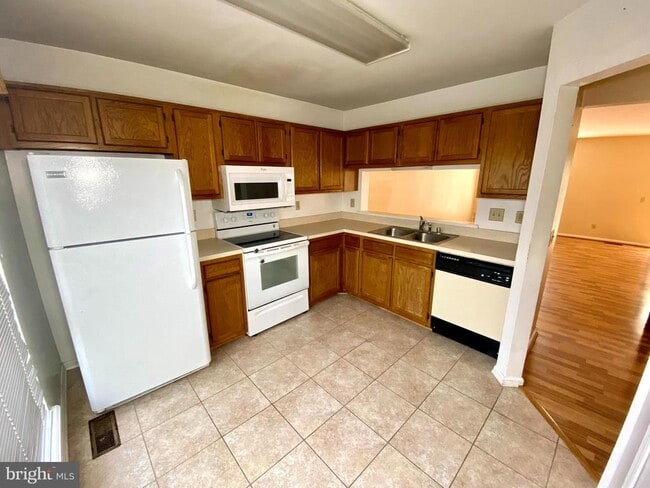 Photo - 11302 Golden Eagle Pl Townhome