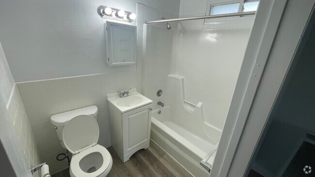Building Photo - 510 Stuyvesant Ave Unit 2 Rental