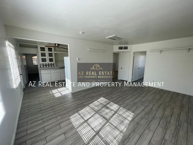 Photo - 7210 N 55th Dr