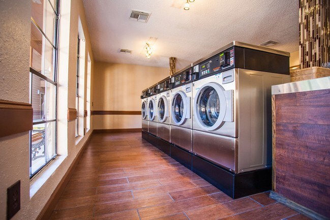Spicewood Springs Apartment Homes