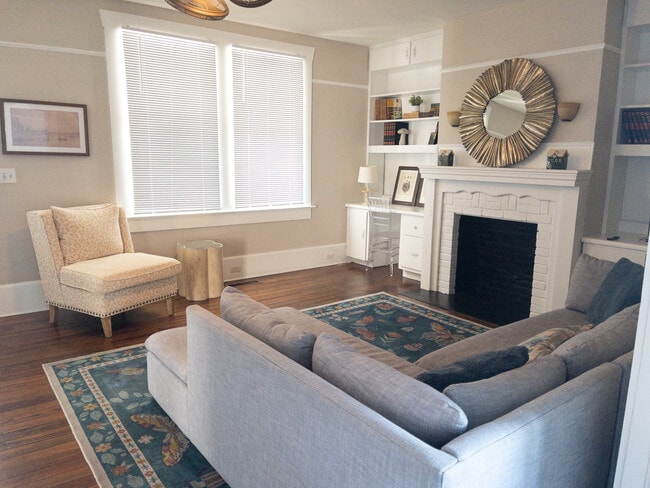 Photo - 302 Durden St