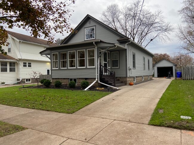 Photo - 717 S Fairview St