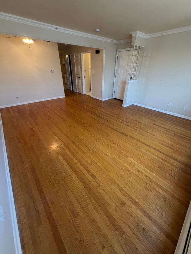 Photo - 9235 Irving Park Rd Unit 2E