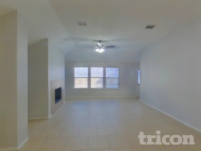 Photo - 5417 Elk Ridge Dr