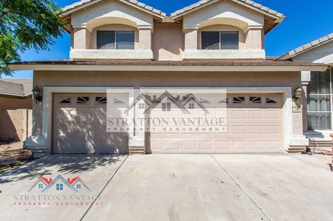 Photo - 960 E Constitution Dr