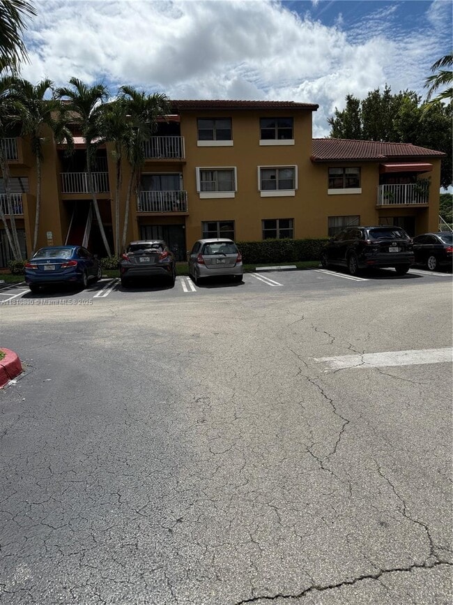 Building Photo - 15600 SW 80th St Unit L-108