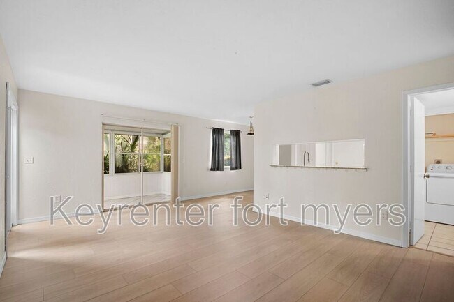 Photo - 3291 Prince Edward Island Cir