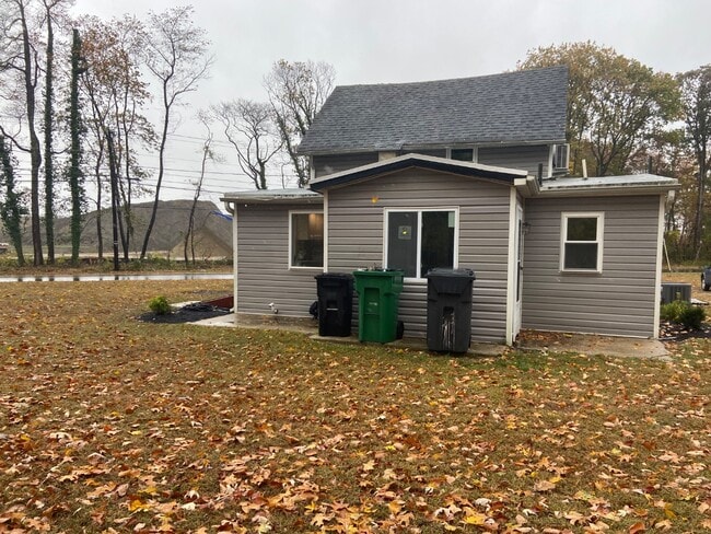 Photo - 903 Cattell Rd