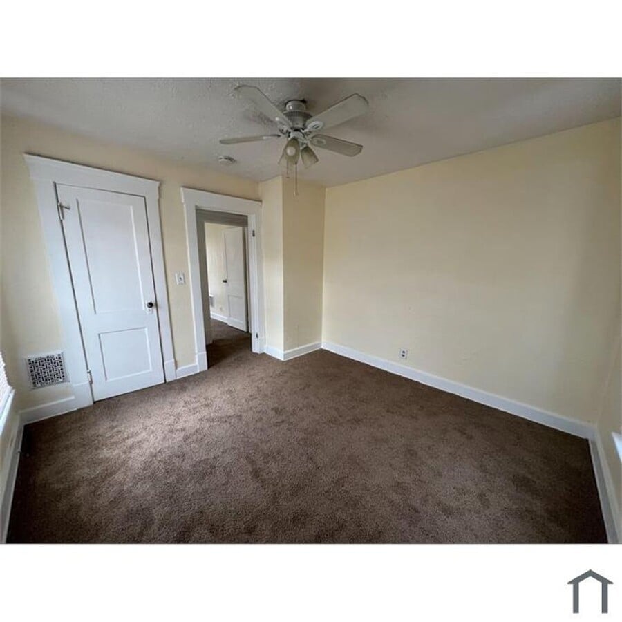 Photo - 1318 E 188th St