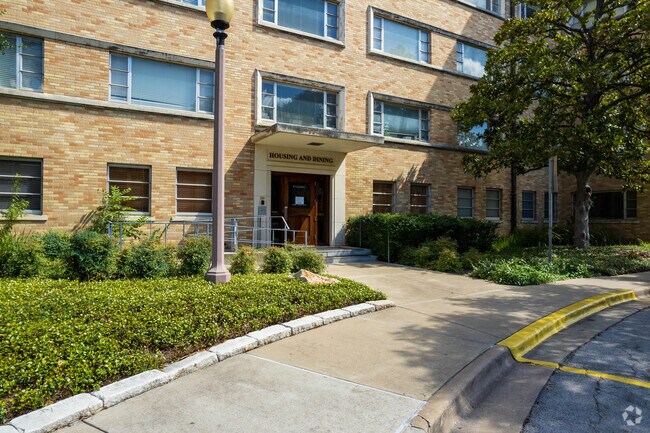 Photo - Kinsolving Residence Hall